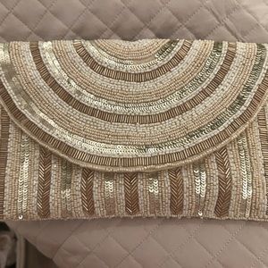 Beaded clutch